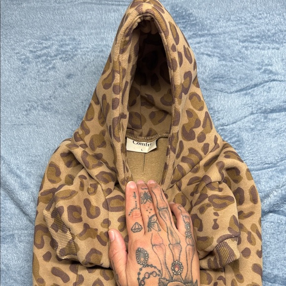 Leopard Print Tan Dog Hoodie - Cozy Pet Pullover - Picture 2 of 4